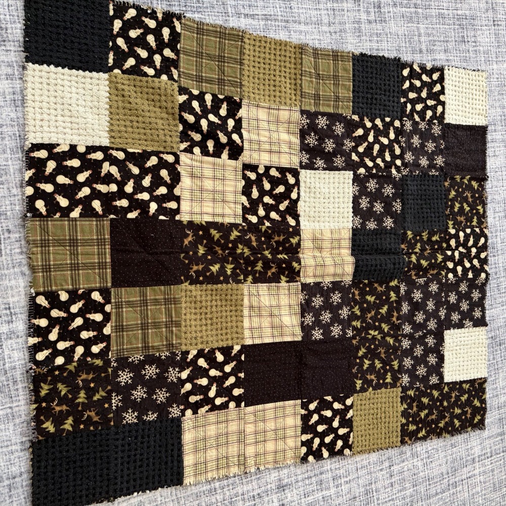 Handmade Winter Rag Quilt Patchwork Throw Blanket Snowman Reindeer Plaid 48x55 - Picture 8 of 8